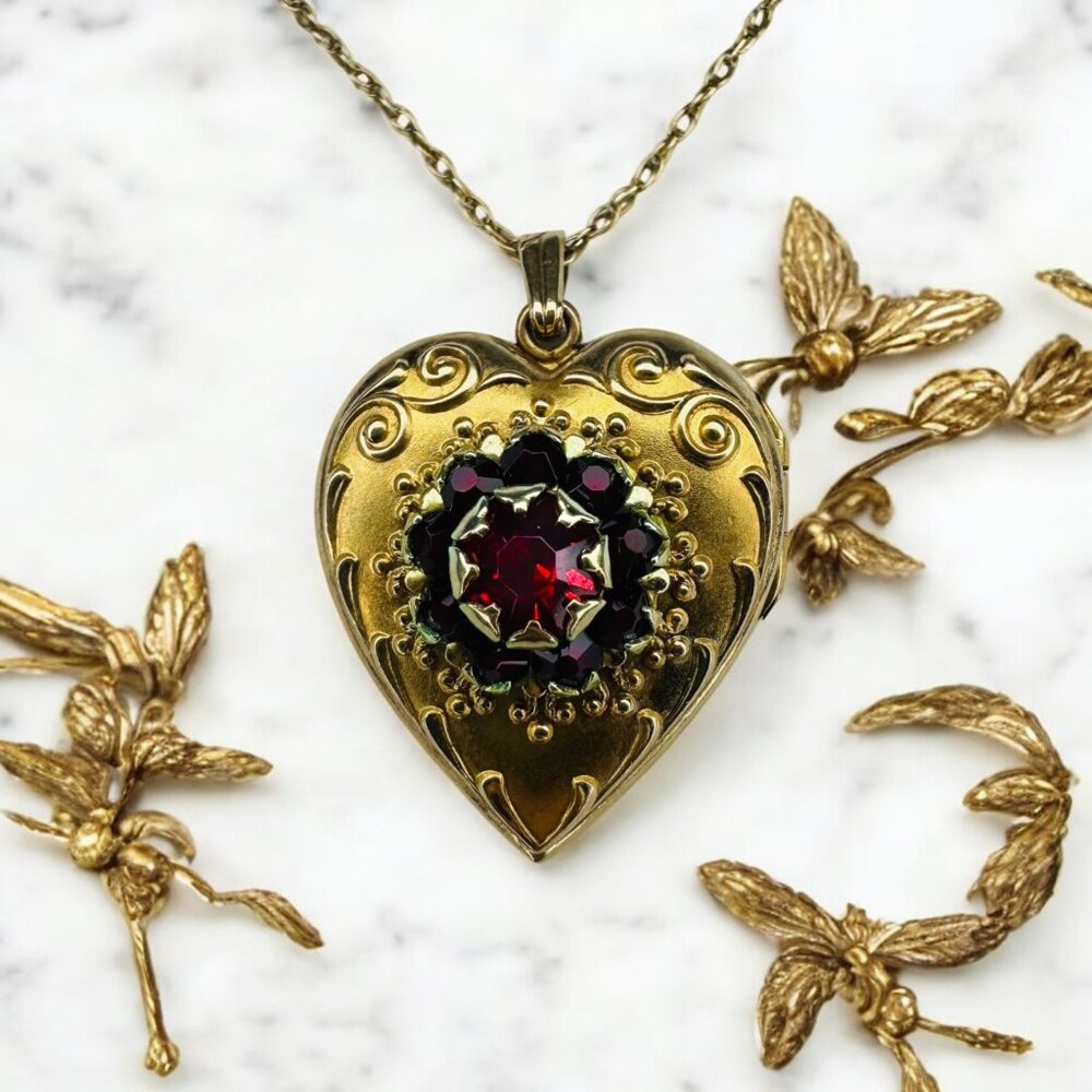 ANTIQUE- 14K Gold- Bohemian Garnet Heart Locket Necklace -17"-Victorian- 4.7g - Picture 15 of 16